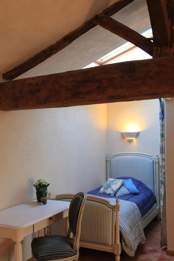Les chambres d'hôtes de La Métairie du Bourg Les Herbiers Exterior foto